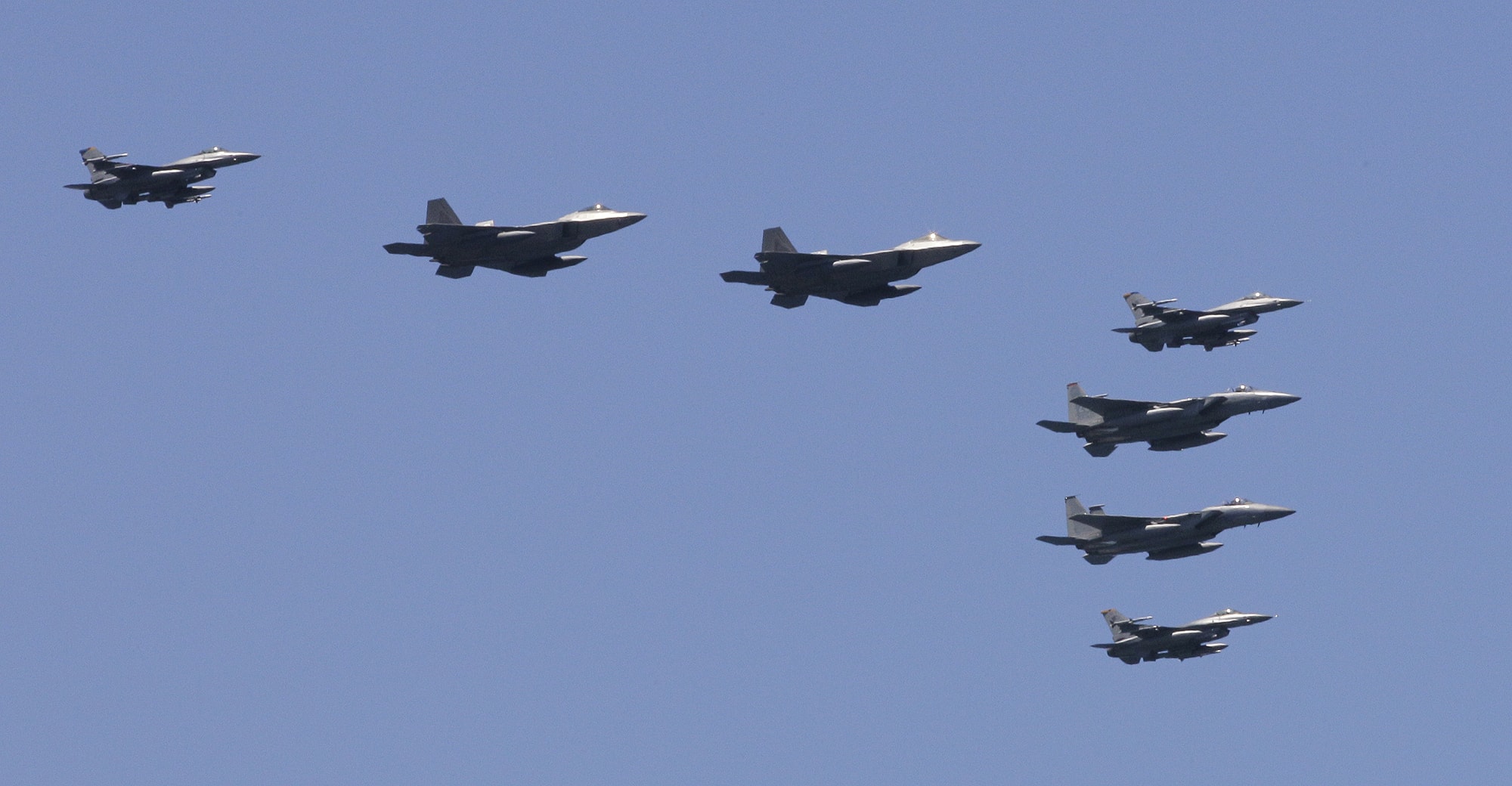 Picture of sevenAir Force fighter jets flying together in formation